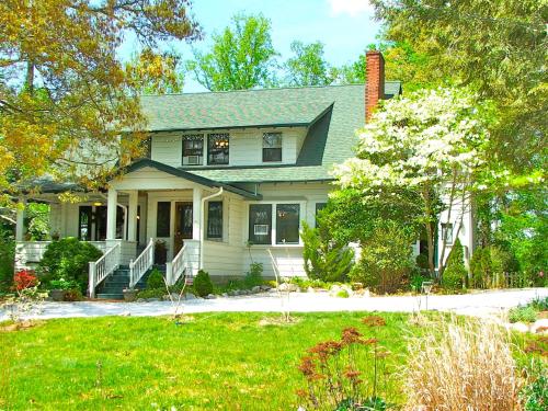 Asheville (NC) United States Promo Code Agoda.com