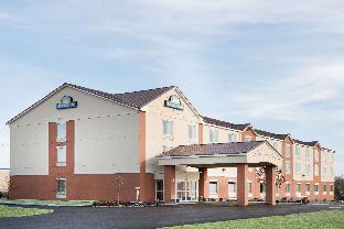 Calcium (NY) United States Hotels