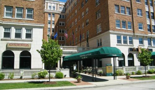 Milwaukee (WI) United States Hotels