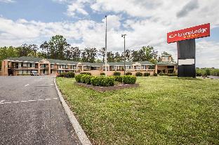 Pilot Mountain (NC) United States Hotels