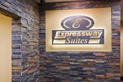 Grand Forks (ND) United States Hotels