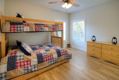 Yosemite West United States Promo Code Booking.com