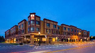 River Falls (WI) United States Hotels