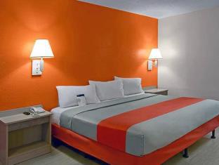 Chicopee (MA) United States Hotels