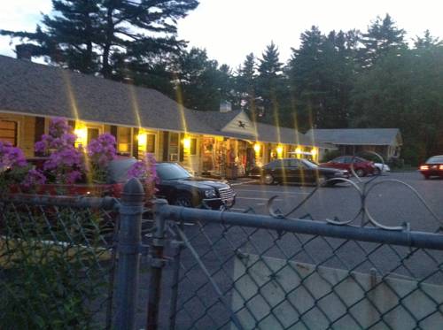 Weirs Beach (New Hampshire) United States Hotel