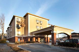 Saraland (AL) United States Hotels