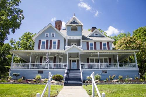 Watkins Glen (NY) United States Promo Code Agoda.com