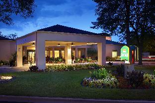 Naperville (IL) United States Hotels