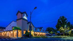 East Brunswick (NJ) United States Hotels