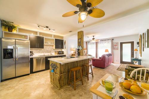 Riverland United States Hotel