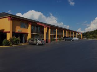 Denmark (TN) United States Hotels